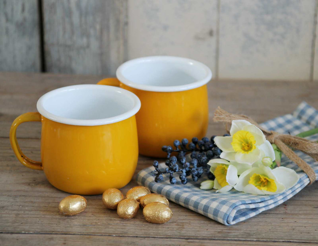 Easter table - yellow enamel mug