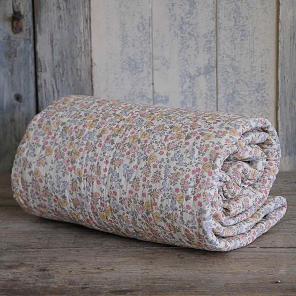 Single Quilted Bedspread - Pink, Yellow & Blue Flowers