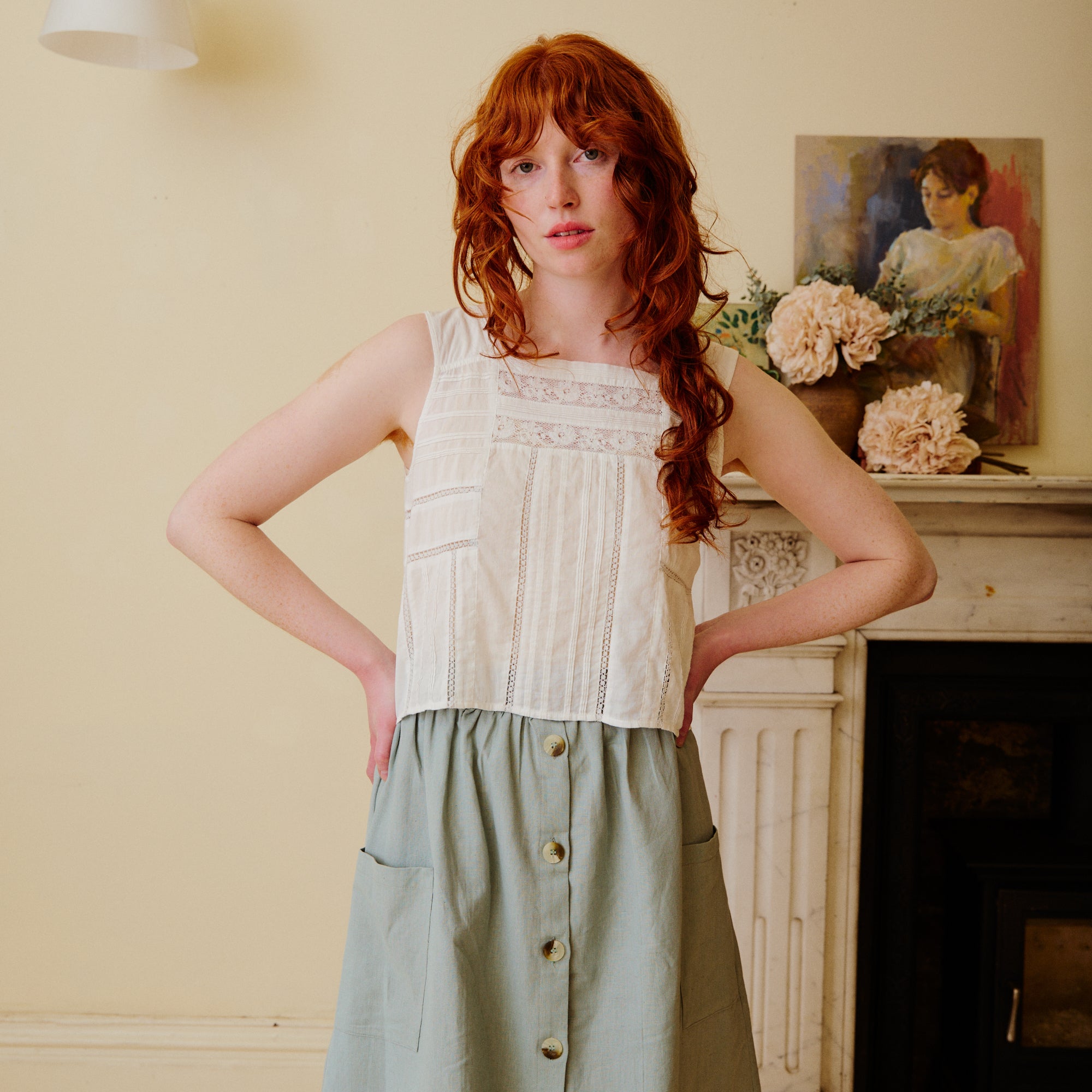 Cropped Lace Top - Buttoned Back