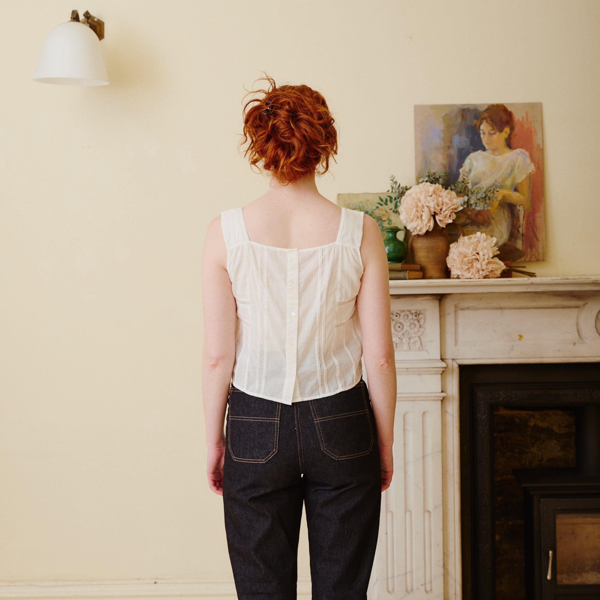 Cropped Lace Top - Buttoned Back