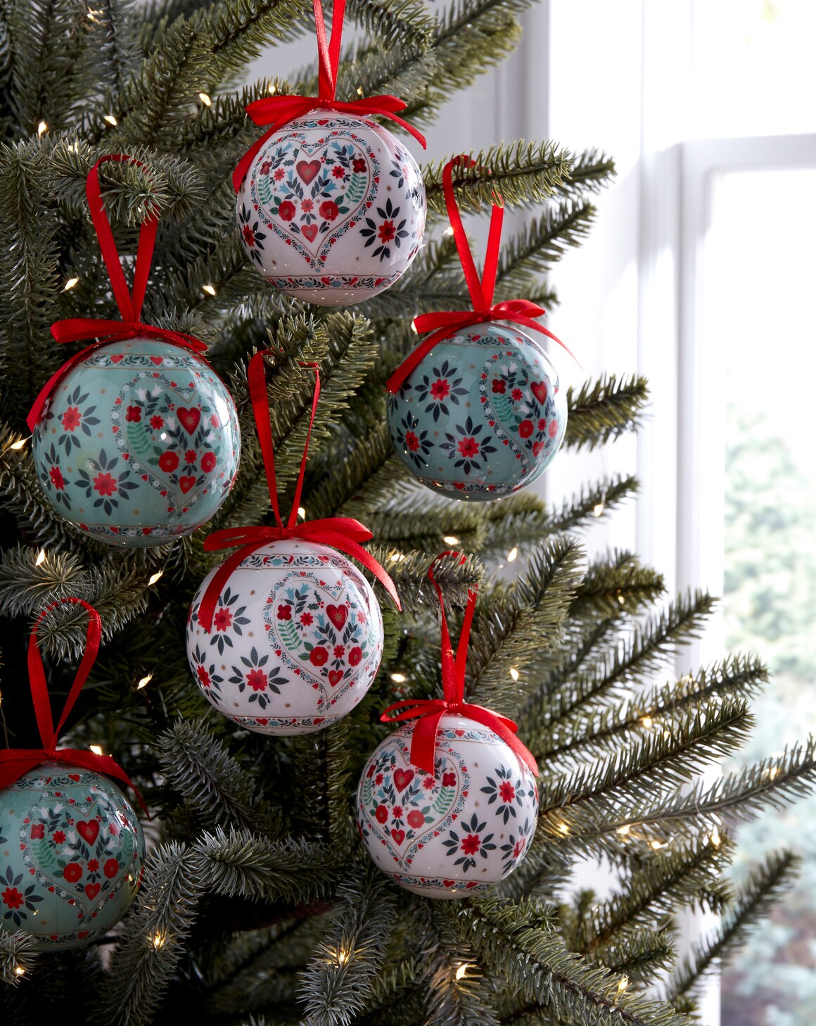 Floral Folk Bauble with Red Bow