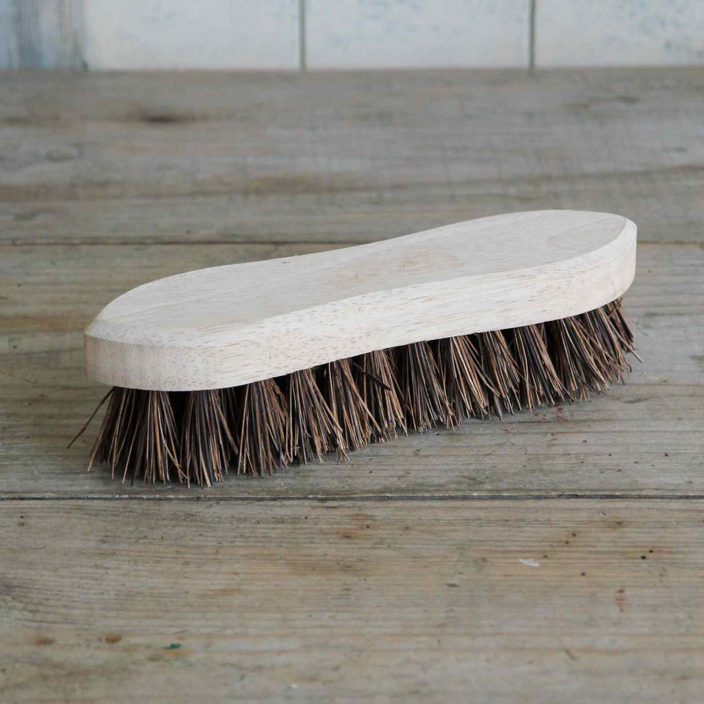 Beech wood scrubbing brush