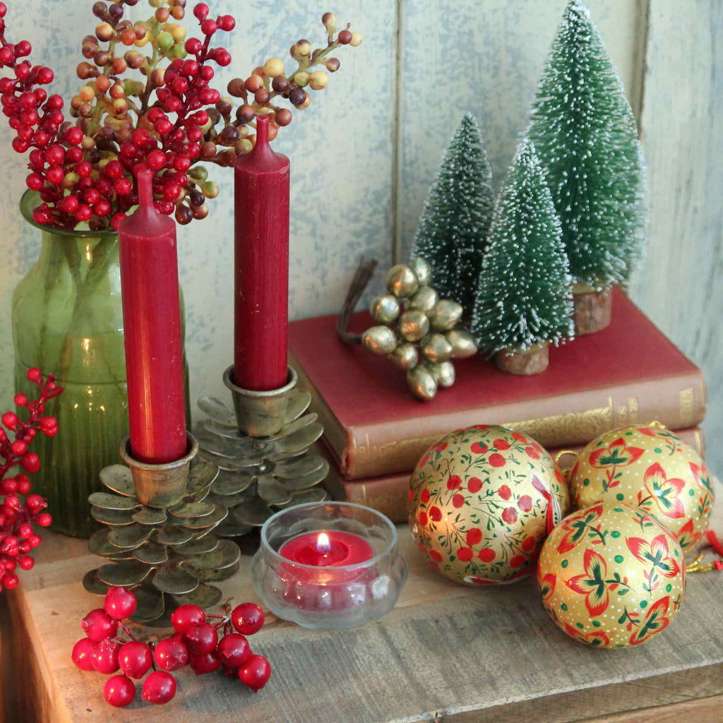Hand Painted Bauble - Red & Gold Leaf, vintage Christmas Decorations display