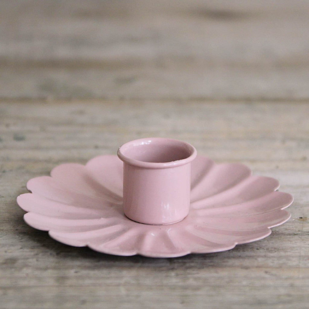 Flower shaped candle holder, pink