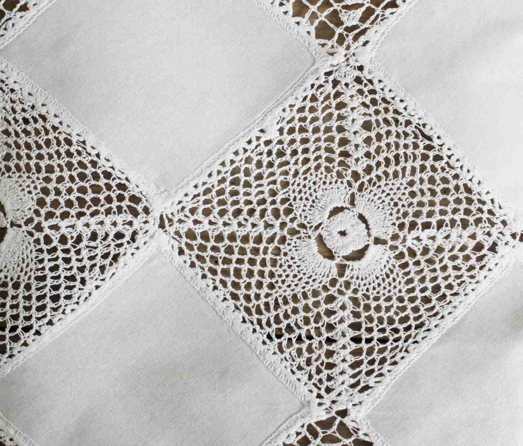 Cotton and Lace Table Runner