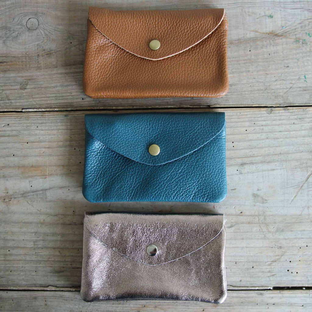 Leather purse made from 100% leather, everyday wallet