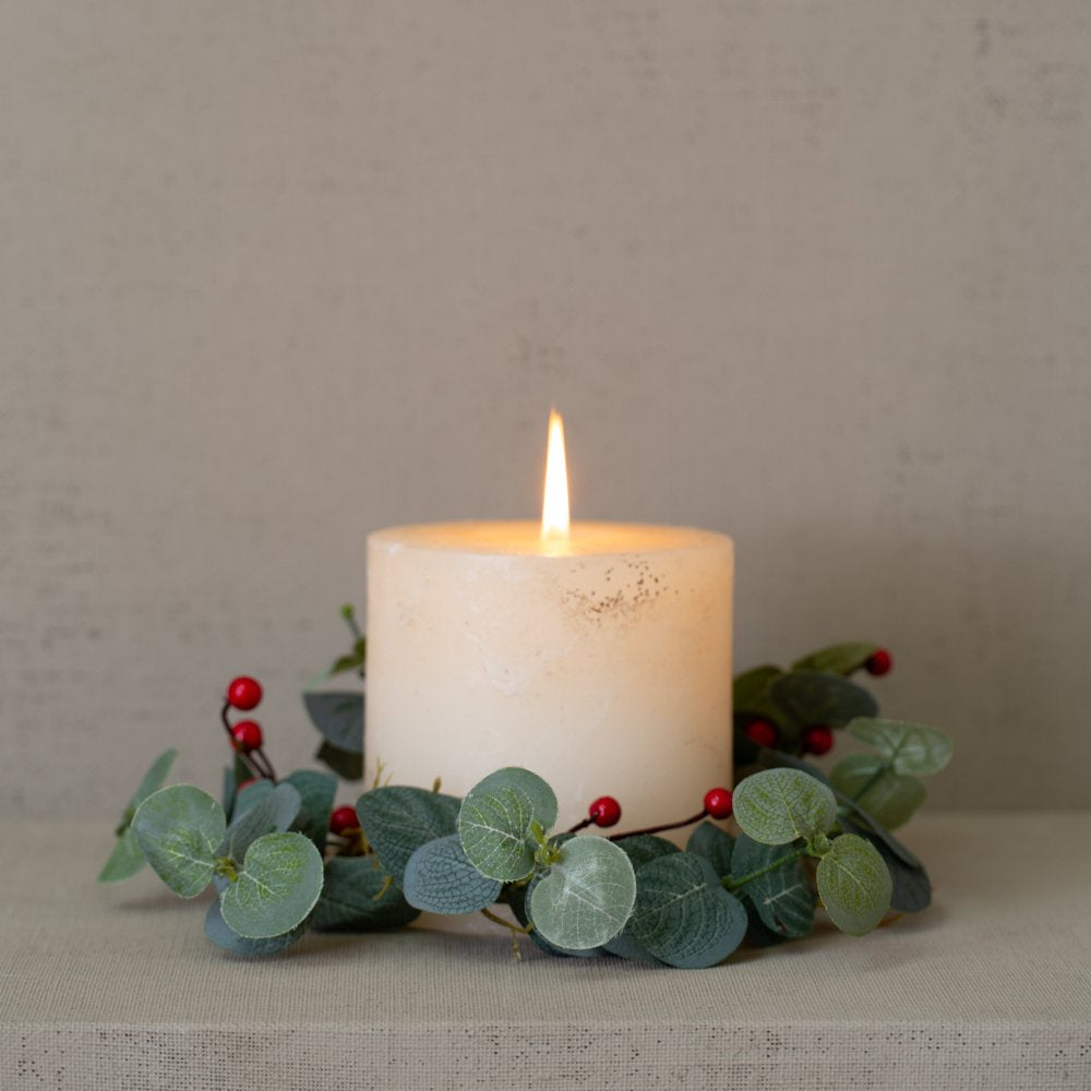 candle holder ring with red berry and eucalyptus 