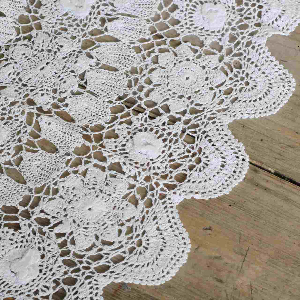 Round lace tablecloth