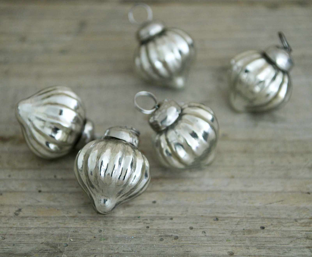 Mini Silver Onion Bauble - vintage Christmas decoration