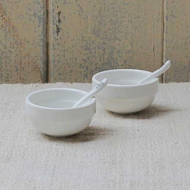 White ceramic butter pot, lovely on the table