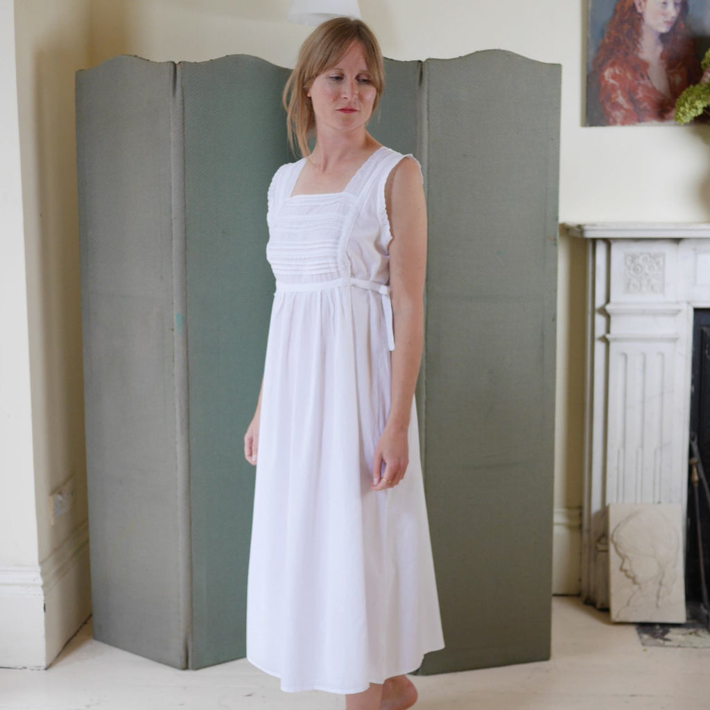 White Cotton Sleeveless Nightdress